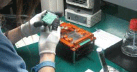 自社設計によるLED電源部分の開発製造